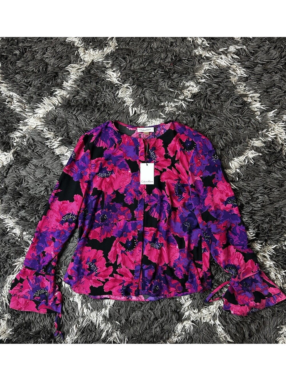 NWT Calvin Klein Womens Floral Bell Sleeve Blouse Size Petite Medium PM